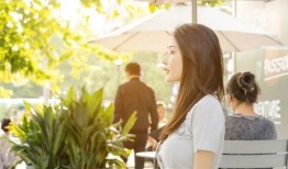 学生的母亲在线观看4,在线观看孩子的4年学习历程